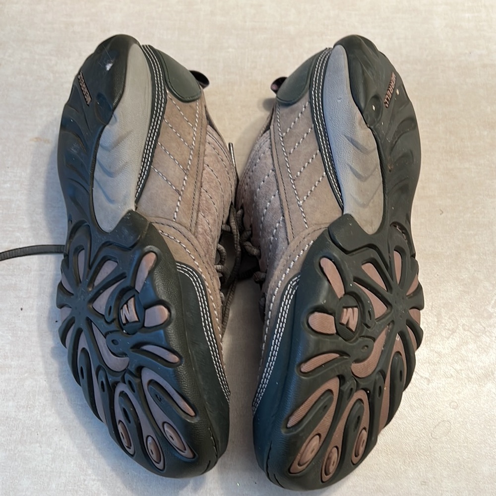 Merrell Comfort Shoes - Picture 9 of 9